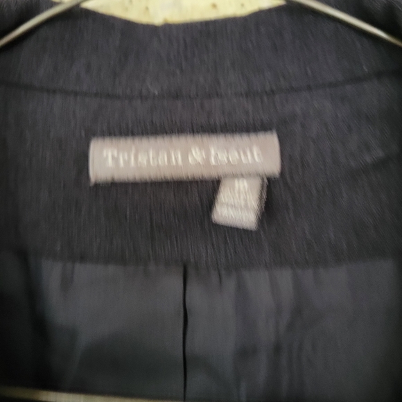 Tristan & Iseult suit - Picture 3 of 6